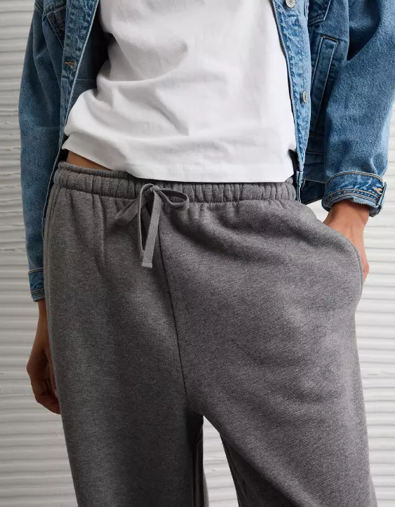 AE Everyday Luxe Sweatpant - Image 6