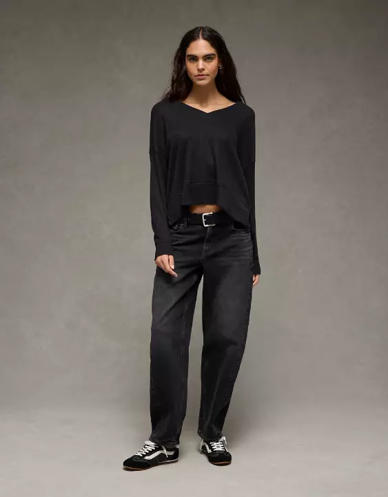 AE Long Sleeve V-Neck Plush T-Shirt - Image 5