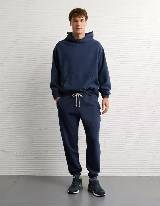 AE Laidback Luxe Heavyweight Sweatpant - Image 2