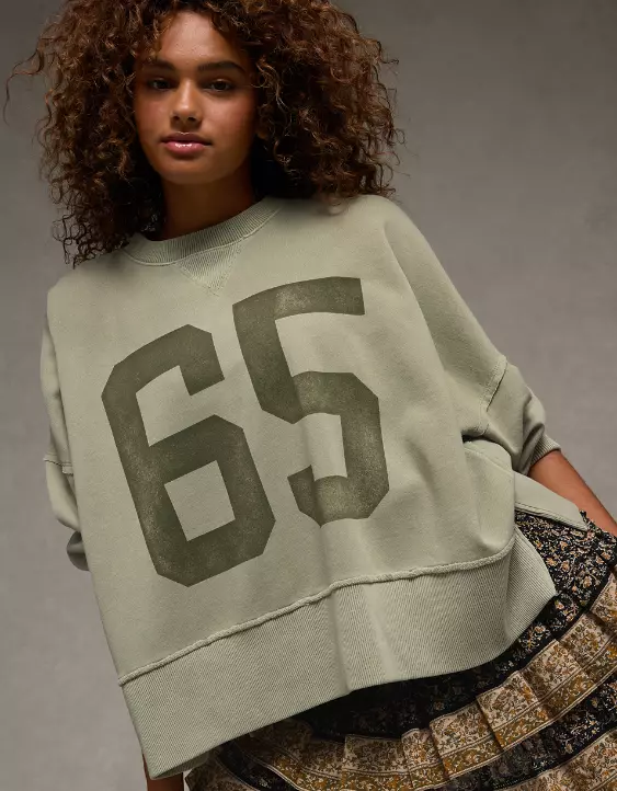 AE Big Hug Graphic Sweatshirt - Image 5