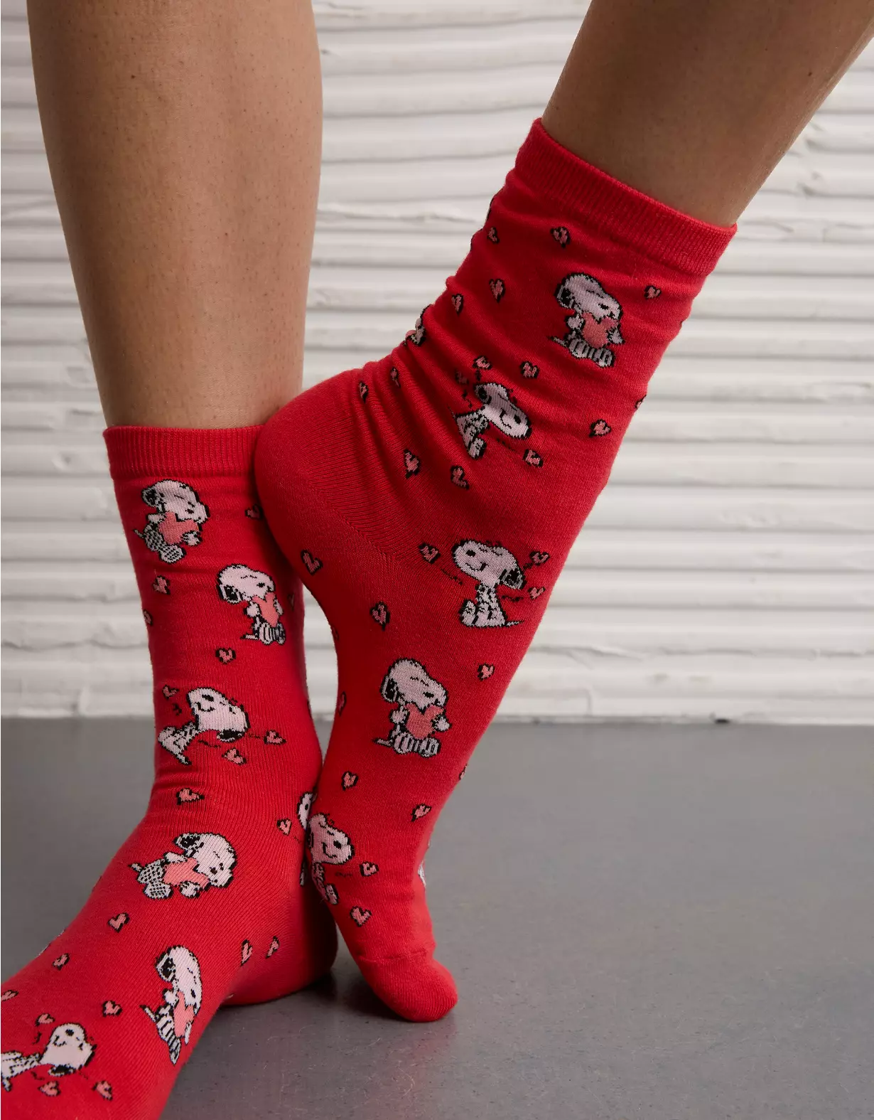 AE Snoopy Valentine's Day Crew Socks