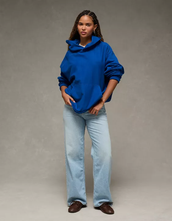 AE Laidback Luxe Heavyweight Hoodie - Image 2