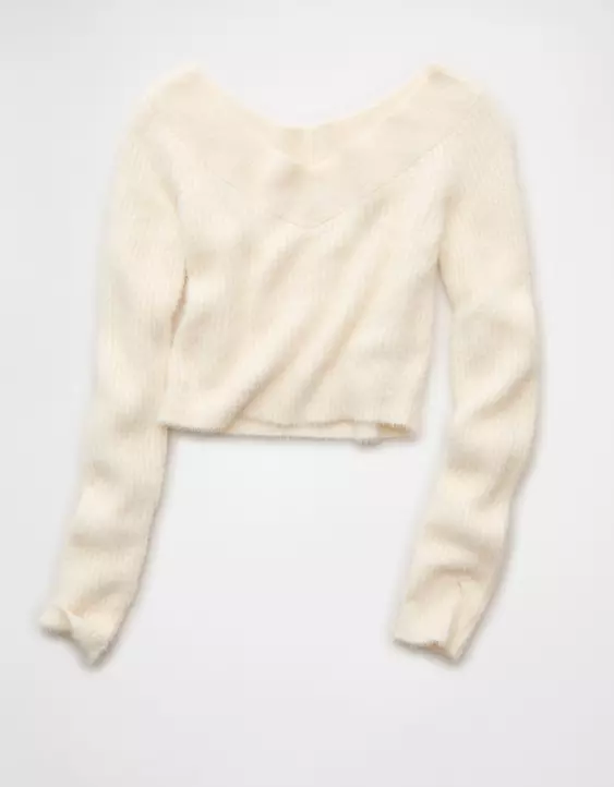 AE V-Neck Sweater - Image 3