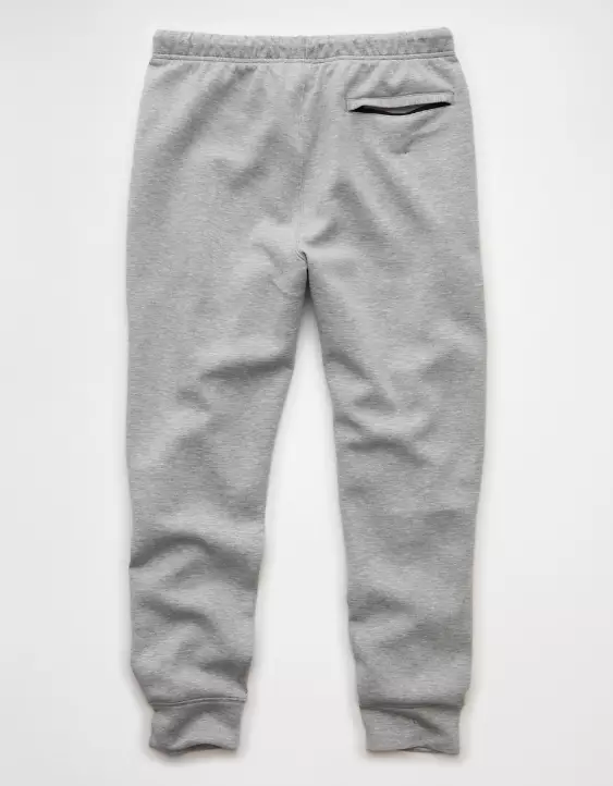 AE 24/7 Notre Dame Fighting Irish Graphic Jogger - Image 4