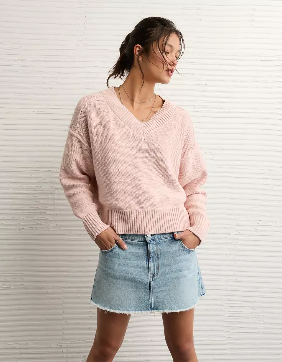 AE Long Weekend V-Neck Sweater - Image 6