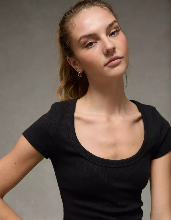 AE Scoop Neck Baby Tee - Image 6